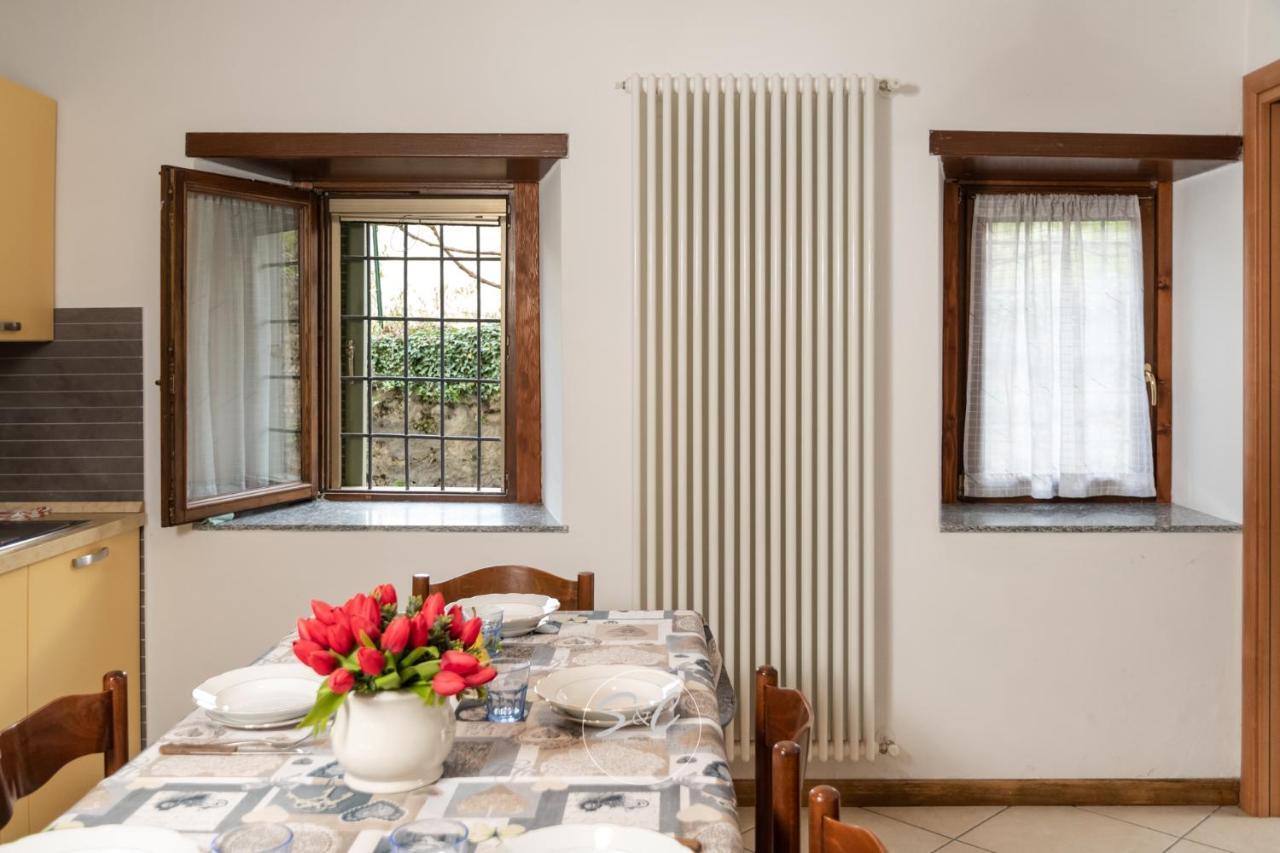 Feel At Home - Villa Verbena Monasterolo del Castello Bagian luar foto